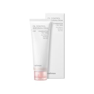 This moisturizing cream controls excess sebum production and refines pores with the help of zinc PCA, Anti Sebum P and Anti Pore S
